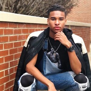 Meet your Posher, Steven